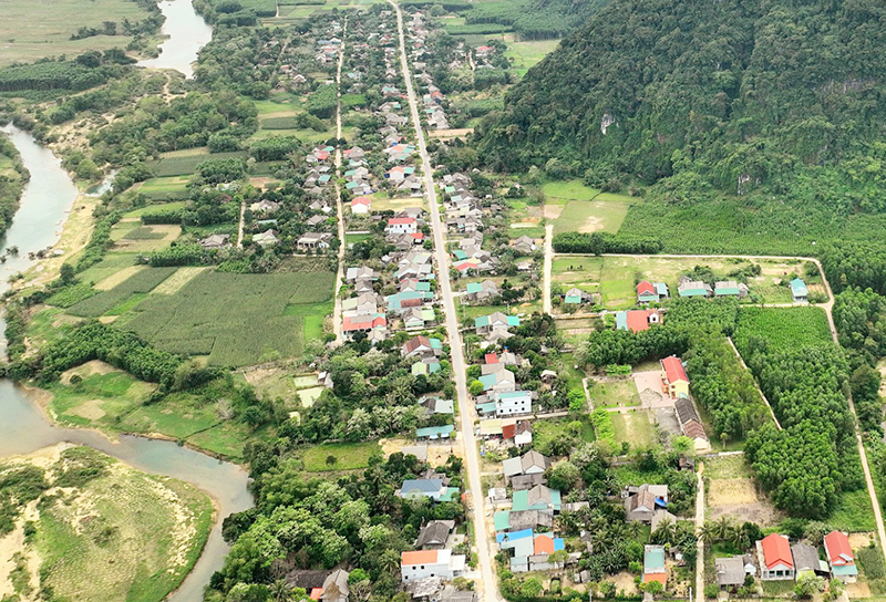 Công tác kiểm tra giám sát việc xây dựng nông thôn mới luôn được Ủy ban Kiểm tra hai cấp huyện Tuyên Hóa thực hiện.