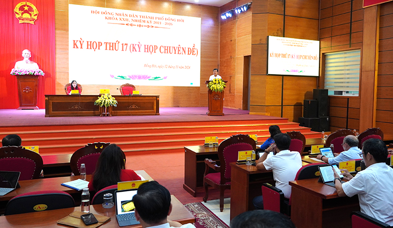 Quang cảnh kỳ họp.