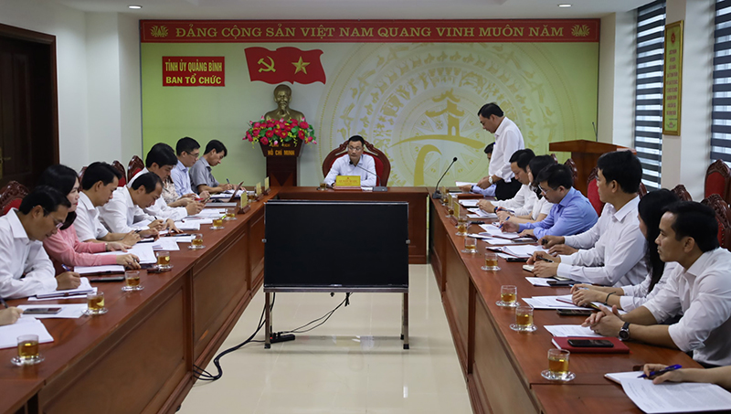  Quang cảnh buổi làm việc.