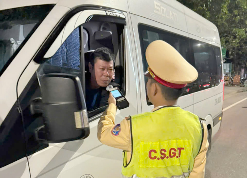 Xử lý nghiêm các hành vi vi phạm trật tự an toàn giao thông