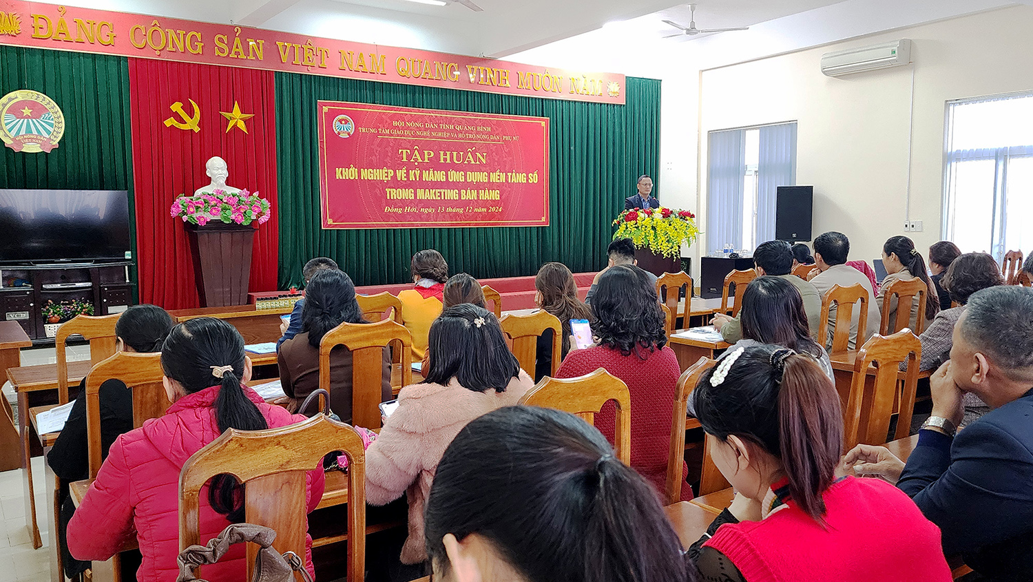 Tập huấn kỹ năng ứng dụng nền tảng số trong marketing bán hàng