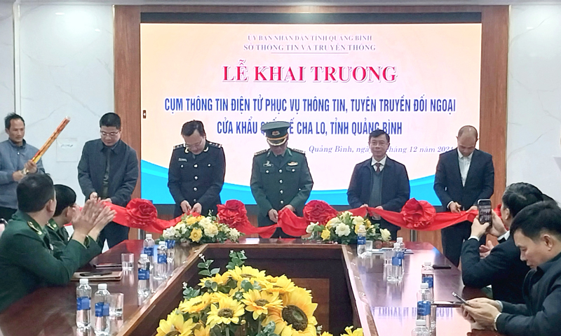 Minh Hóa: Khai trương cụm thông tin điện tử tại Cửa khẩu quốc tế Cha Lo