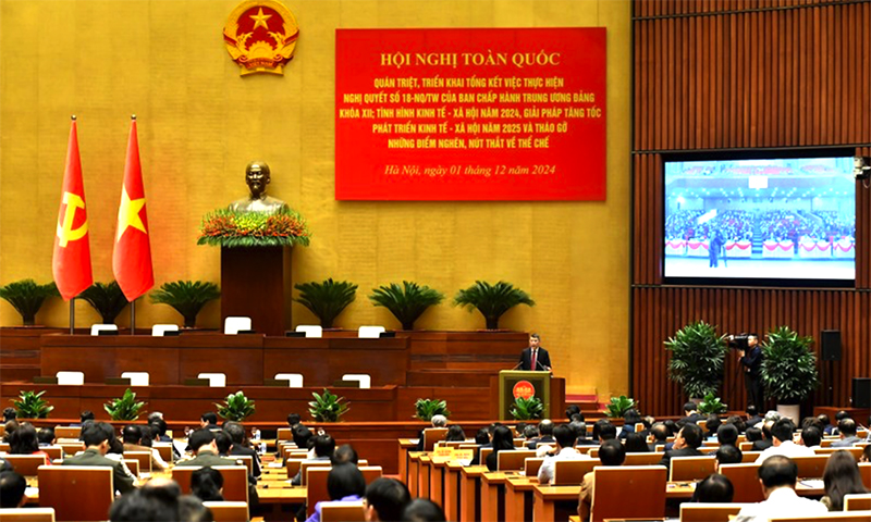 Hội nghị toàn quốc quán triệt, triển khai tổng kết việc thực hiện Nghị quyết số 18-NQ/TW của Ban Chấp hành Trung ương Đảng khóa XII. (Ảnh: ĐĂNG KHOA)