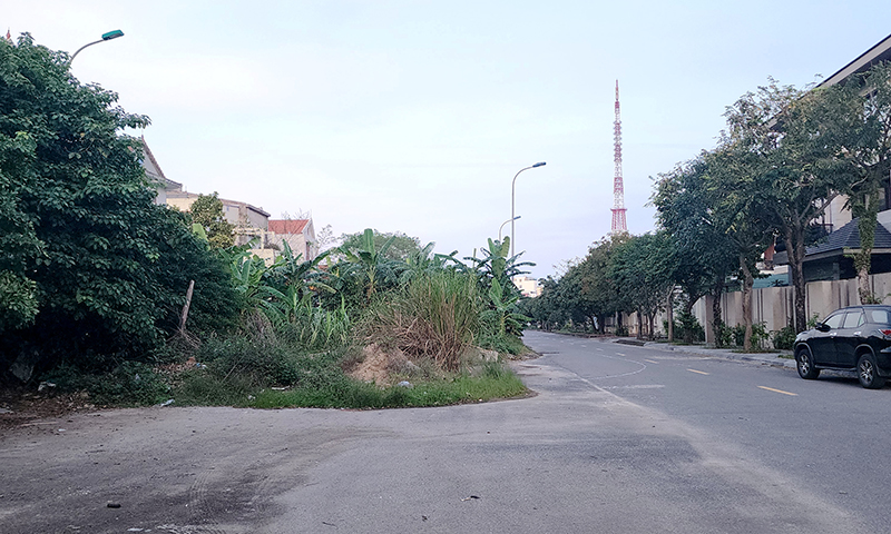 Khu đất ký hiệu 7C mà các hộ dân đang đòi hỏi quyền lợi không hợp pháp.