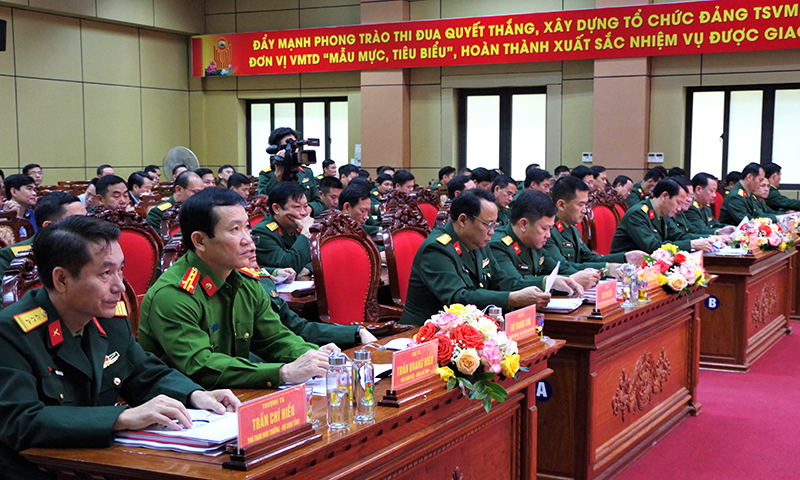 Các đại biểu dự hội nghị.