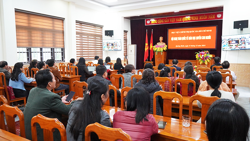 Quang cảnh hội nghị.