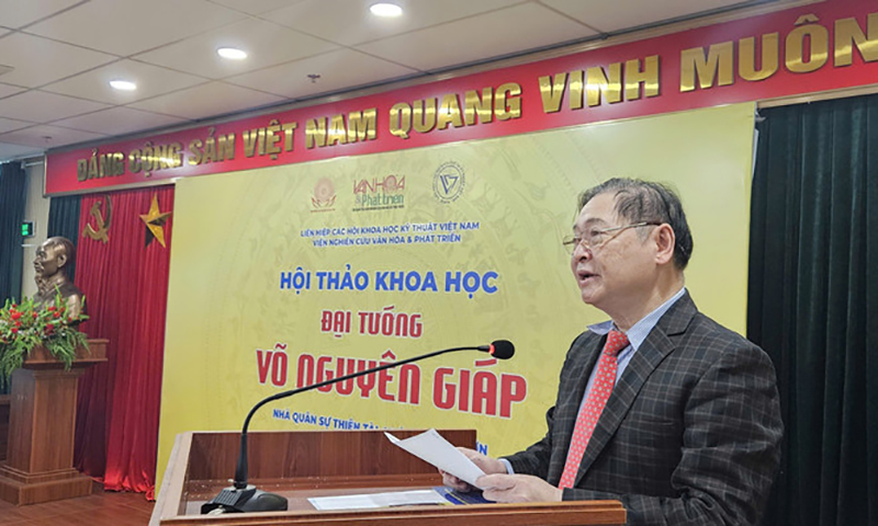 TSKH. Phan Xuân Dũng, Chủ tịch Liên hiệp các Hội Khoa học và Kỹ thuật Việt Nam phát biểu tại hội thảo.