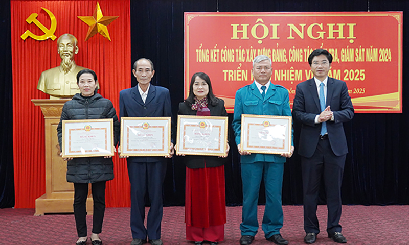 TX. Ba Đồn: Quyết tâm thực hiện hoàn thành các chỉ tiêu, nhiệm vụ năm 2025