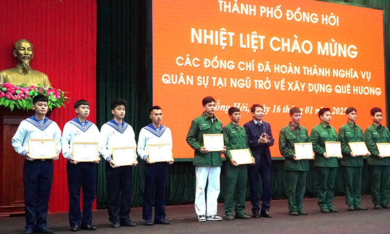 TP. Đồng Hới: Đón quân nhân hoàn thành nghĩa vụ quân sự tại ngũ trở về địa phương