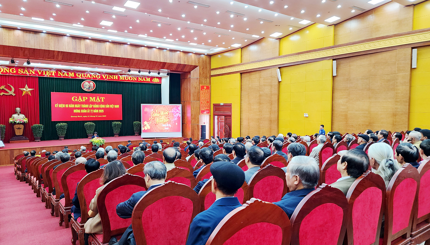 Đồng lòng, chung sức hiến kế giúp tỉnh nhà phát triển bền vững