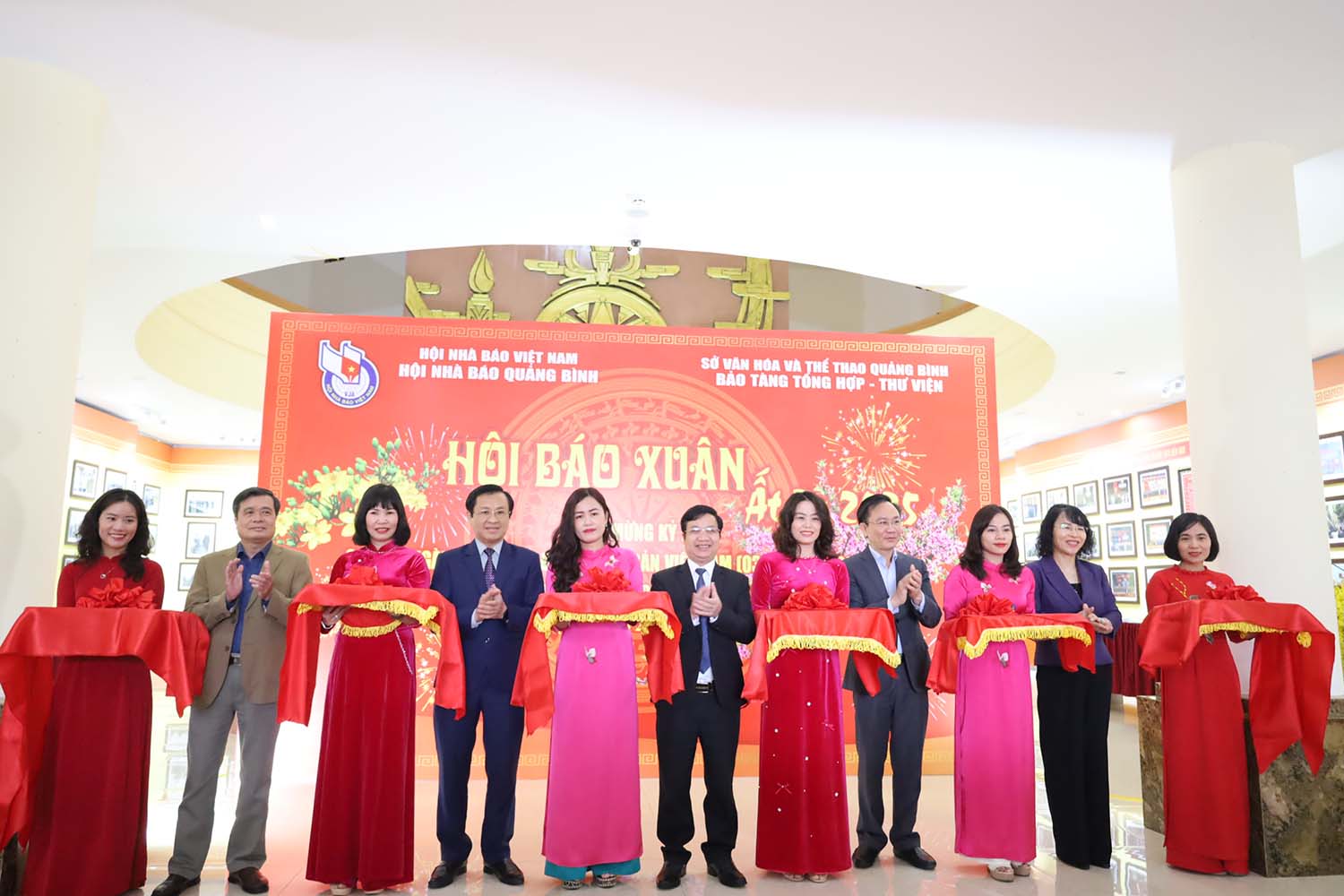 Hơn 300 ấn phẩm được trưng bày tại Hội báo Xuân Ất Tỵ 2025