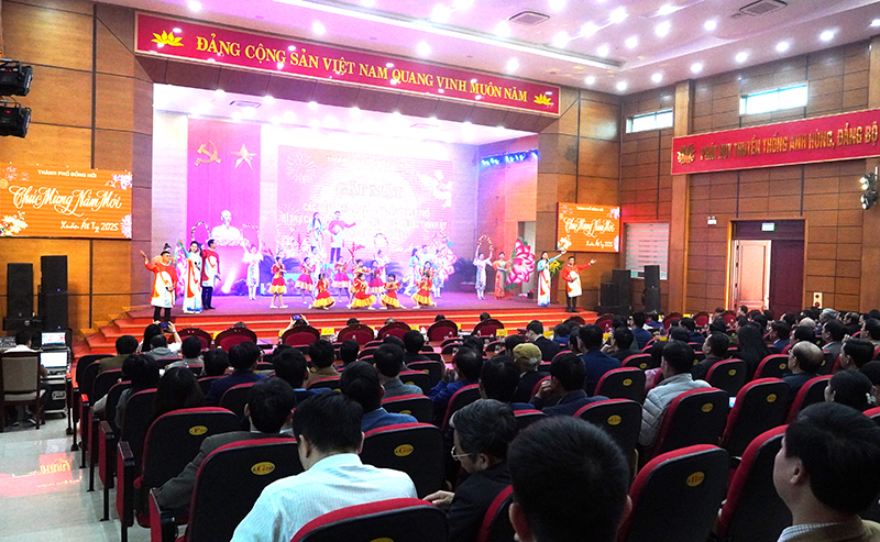 TP. Đồng Hới: Gặp mặt mừng Đảng, mừng xuân Ất Tỵ