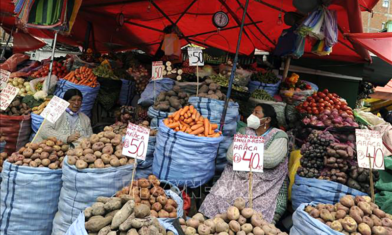 Chợ Alasita-nơi "sắm sửa" cho những giấc mơ