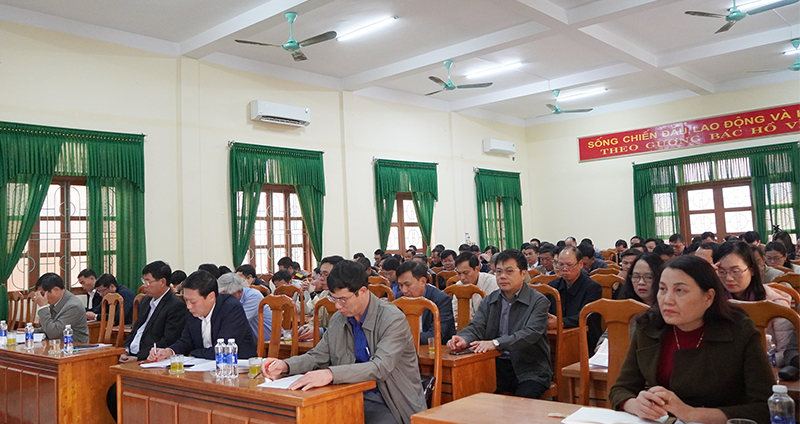 Các đại biểu tham dự hội nghị.