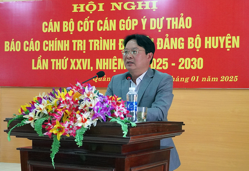 Bí thư Huyện ủy Quảng Ninh Phạm Trung Đông kết luận hội nghị.