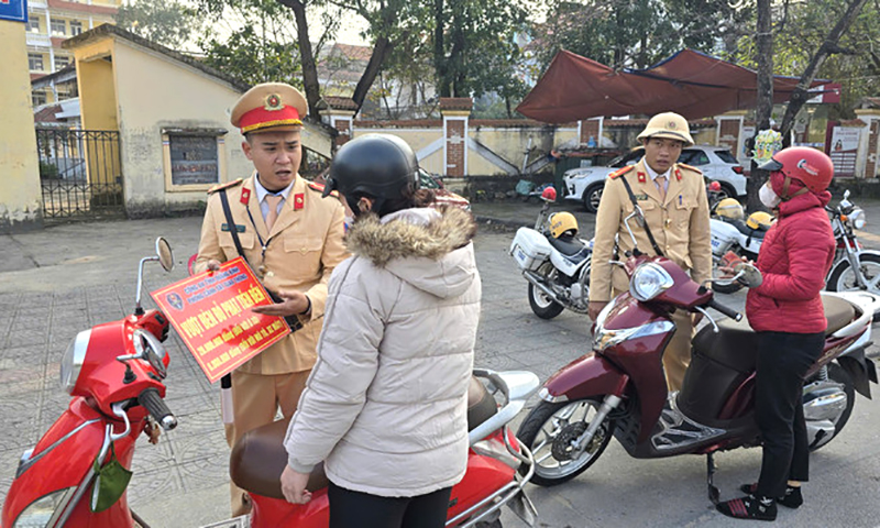 Thông tin về số tiền xử phạt khiến người tham gia giao thông tuân thủ nghiêm túc hơn.