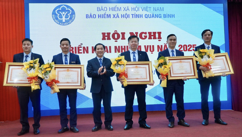 Năm 2024, nhiều cán bộ, viên chức, người lao động ngành BHXH đạt nhiều thành tích xuất sắc và được biểu dương, ghi nhận.