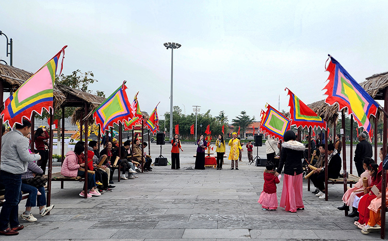 Hội bài Chòi trong dịp Tết Nguyên đán ở Quảng trường Hồ Chí Minh là ấn tượng sâu đậm đối với những người con Quang Phú định cư tại nước ngoài về quê ăn Tết