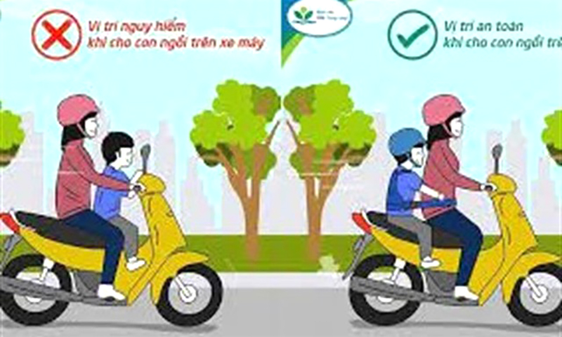 Mức phạt với tài xế chở trẻ em trên 6 tuổi ngồi trước xe máy