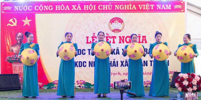 Đoàn kết, nghĩa tình giữa các khu dân cư