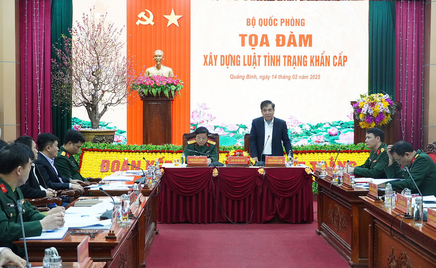 Tọa đàm lấy ý kiến xây dựng Luật Tình trạng khẩn cấp