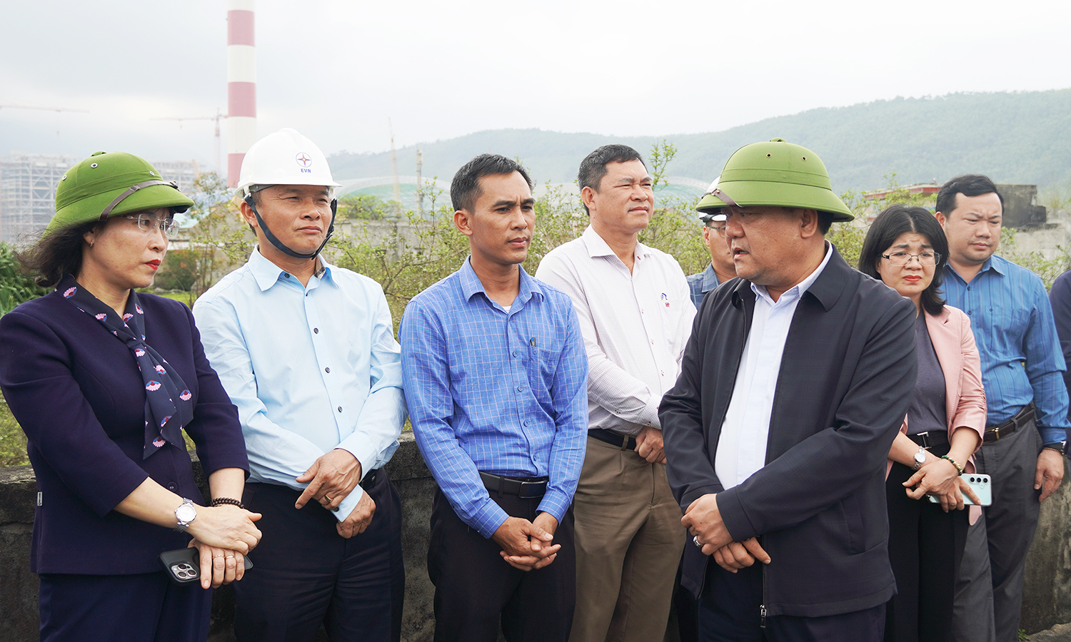 Khẩn trương bàn giao mặt bằng thi công các dự án tại Trung tâm Điện lực Quảng Trạch