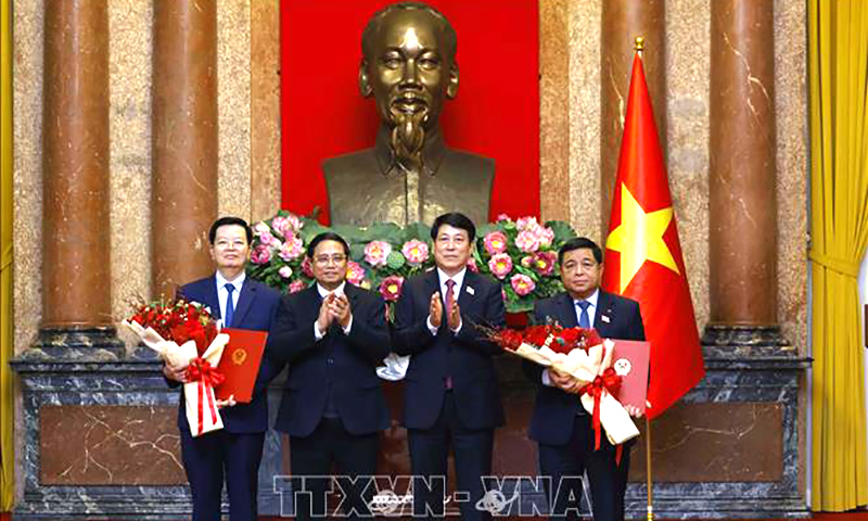 Chủ tịch nước trao quyết định bổ nhiệm các Phó Thủ tướng và Bộ trưởng nhiệm kỳ 2021-2026