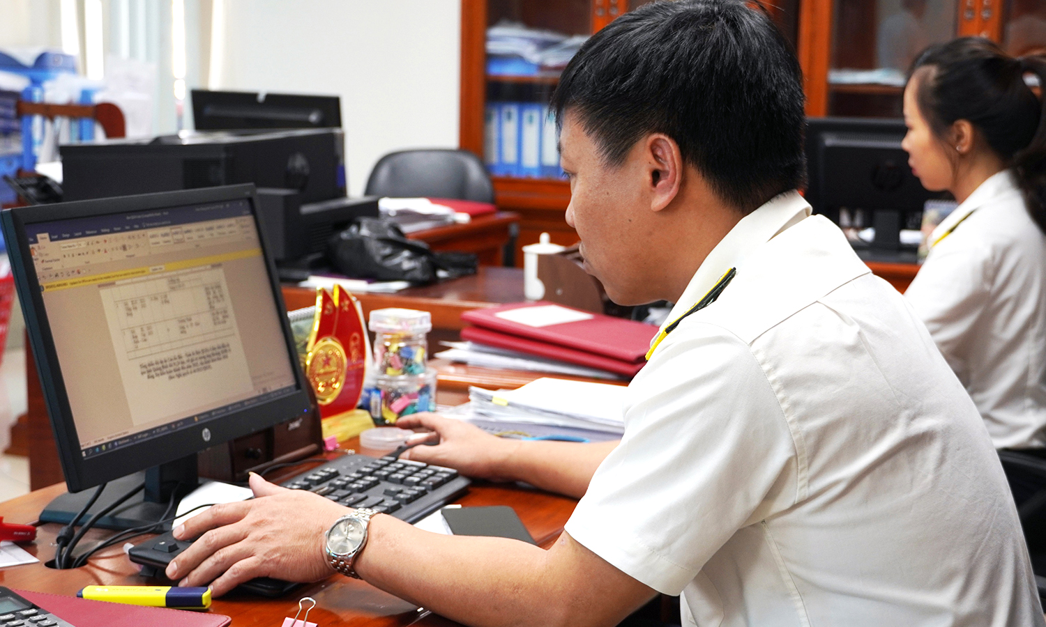 Thu hơn 1 tỷ đồng thuế thương mại điện tử