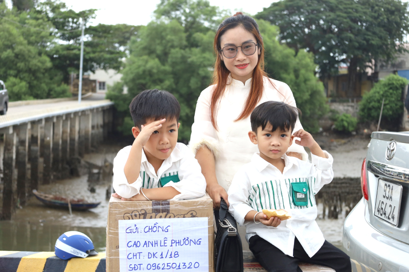 Những mạch máu nối liền với biển-Bài cuối: "Khi tổ quốc cần, họ biết sống xa nhau" (*)