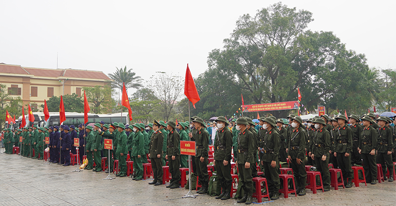 Quang cảnh lễ giao, nhận quân.