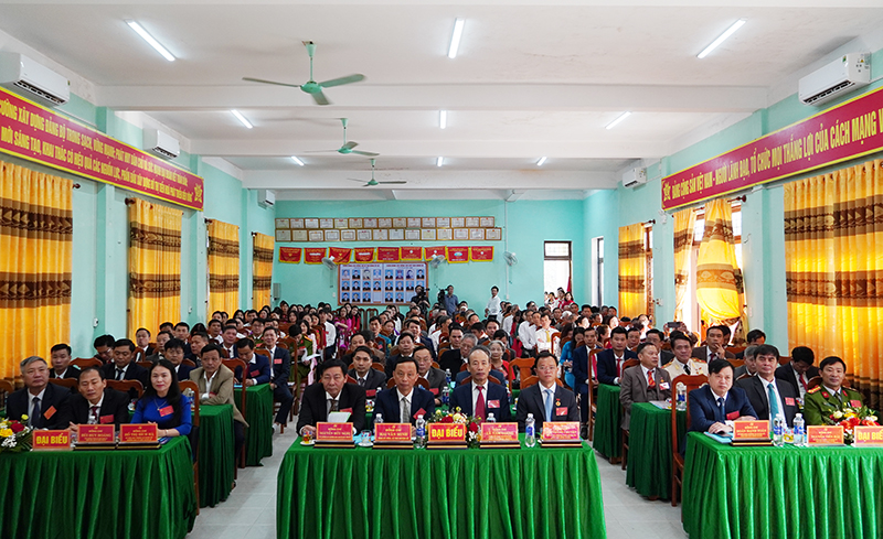 Các đại biểu dự đại hội.