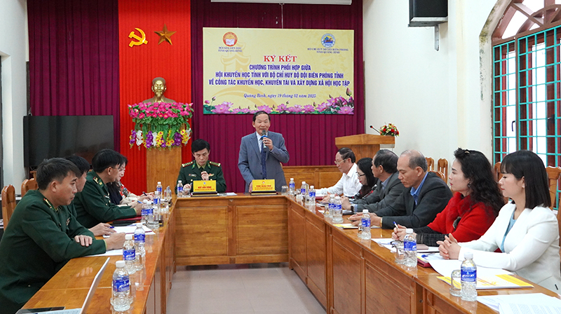 Quang cảnh buổi lễ.