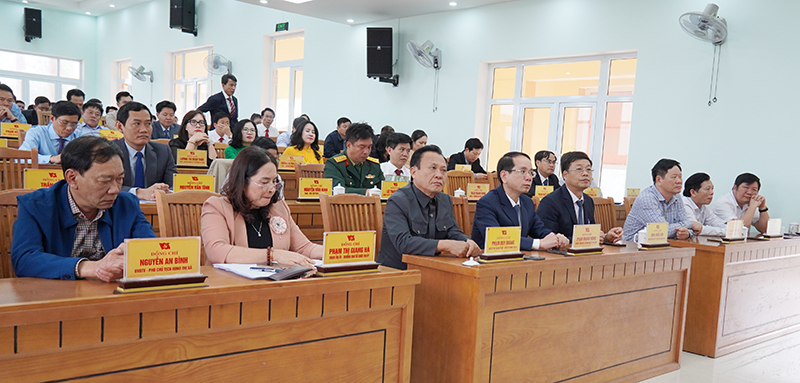 Các đại biểu dự hội nghị.