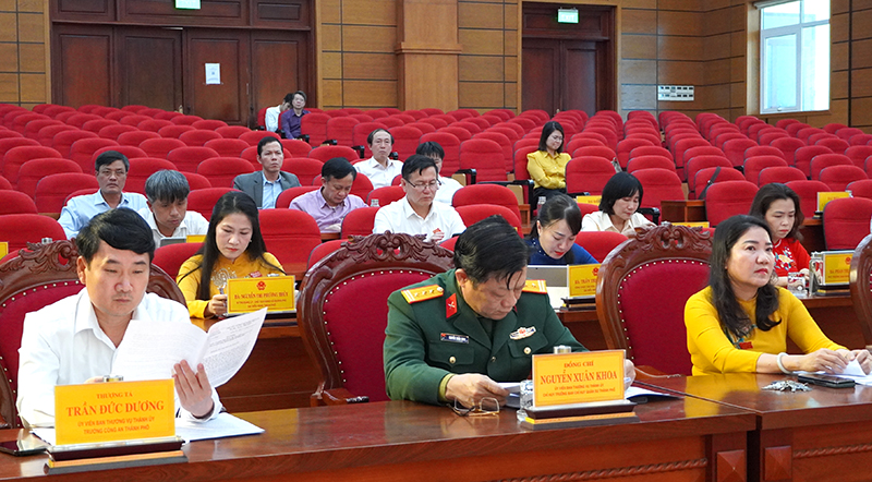 Các đại biểu dự hội nghị.