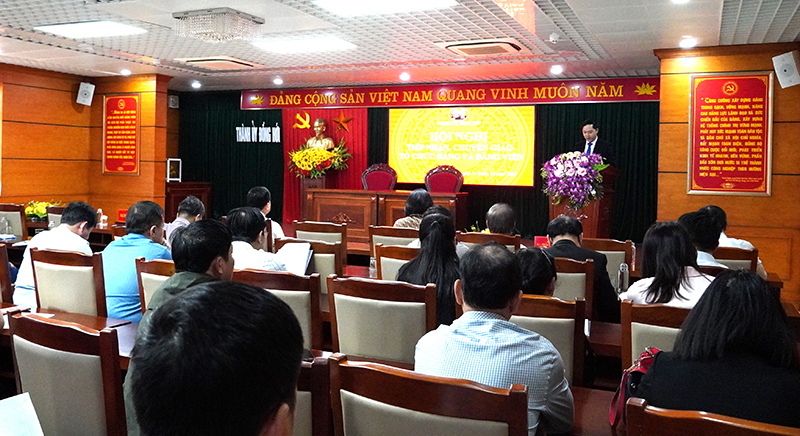 Quang cảnh hội nghị.