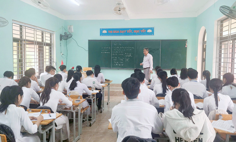 Giáo dục đại trà về học lực có những chuyển biến theo hướng đánh giá đúng thực chất và phản ánh đúng tình hình thực tế của học sinh.