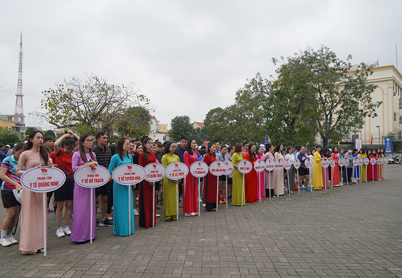 Có hơn 350 vận động viên đến từ 26 đoàn tham dự đại hội TDTT ngành y tế.