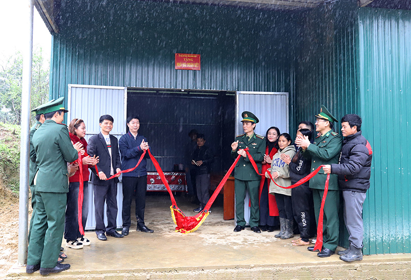 Lễ khánh thành nhà ĐĐK cho các hộ đồng bào dân tộc Rục tại xã Thượng Hóa