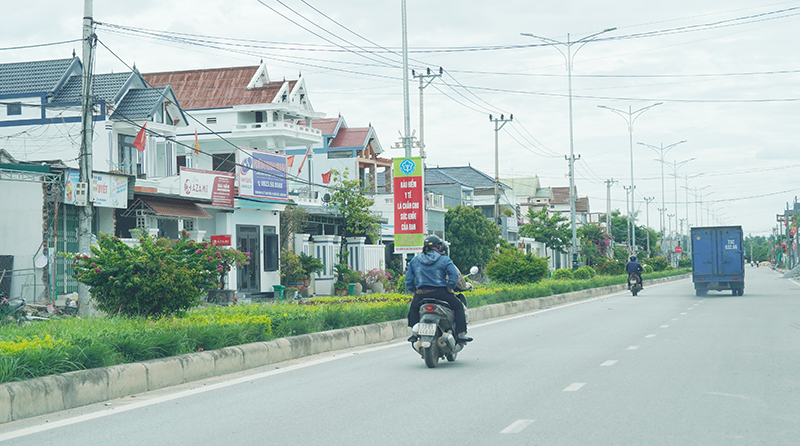 Một tuyến phố văn minh đô thị ở phường Quảng Thọ.