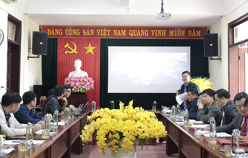 Đại diện các sở, ban, ngành, địa phương tham dự buổi họp. 