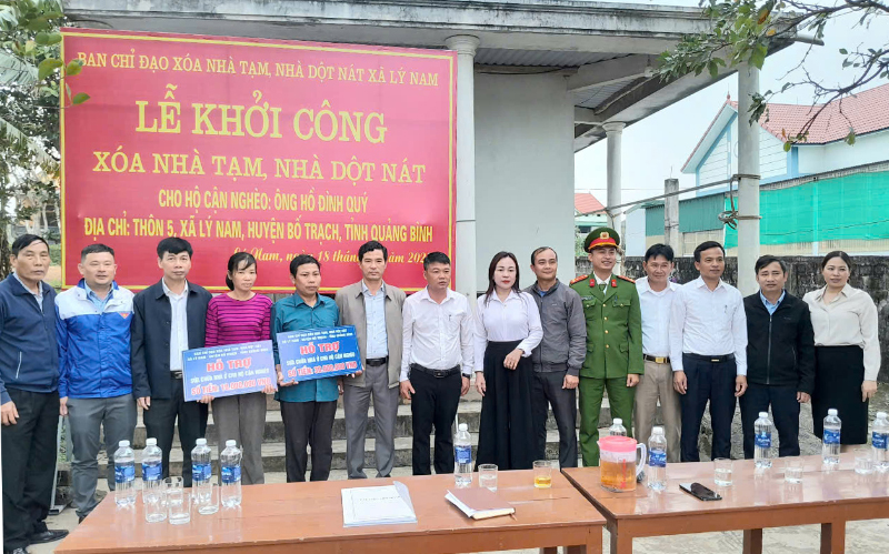 Huyện Bố Trạch chủ động, linh hoạt huy động nguồn lực hỗ trợ kinh phí xóa nhà tạm, nhà dột nát.