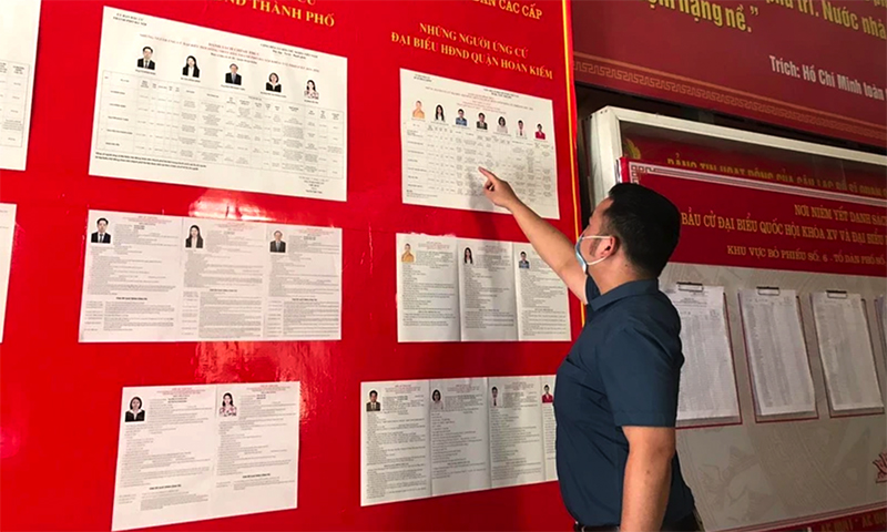 Tạm dừng giải quyết chế độ cho cán bộ không tái cử, tái bổ nhiệm