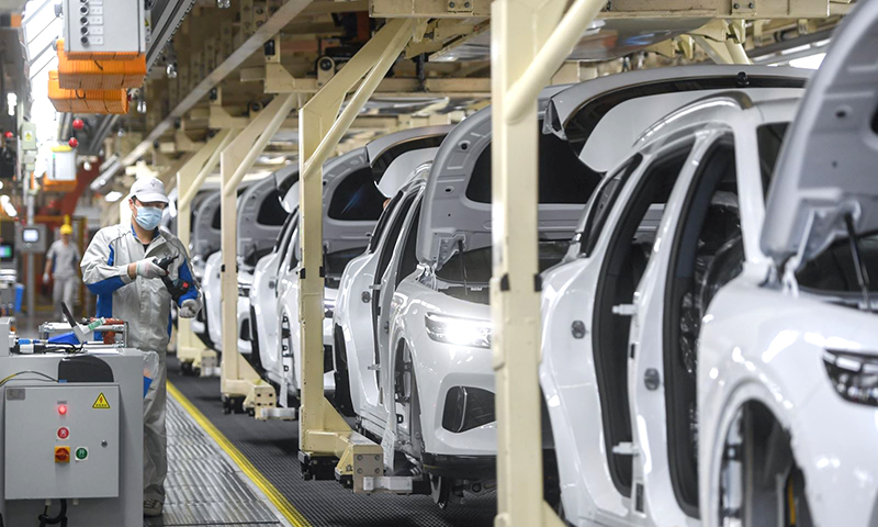 Cách thức Nga đối phó với làn sóng ô tô giá rẻ của Trung Quốc