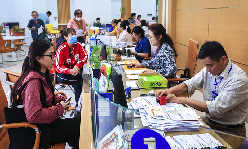 Chấn chỉnh thái độ làm việc cầm chừng