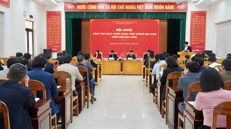Số lượng đảng viên được kết nạp từ học sinh ưu tú tăng dần qua các năm