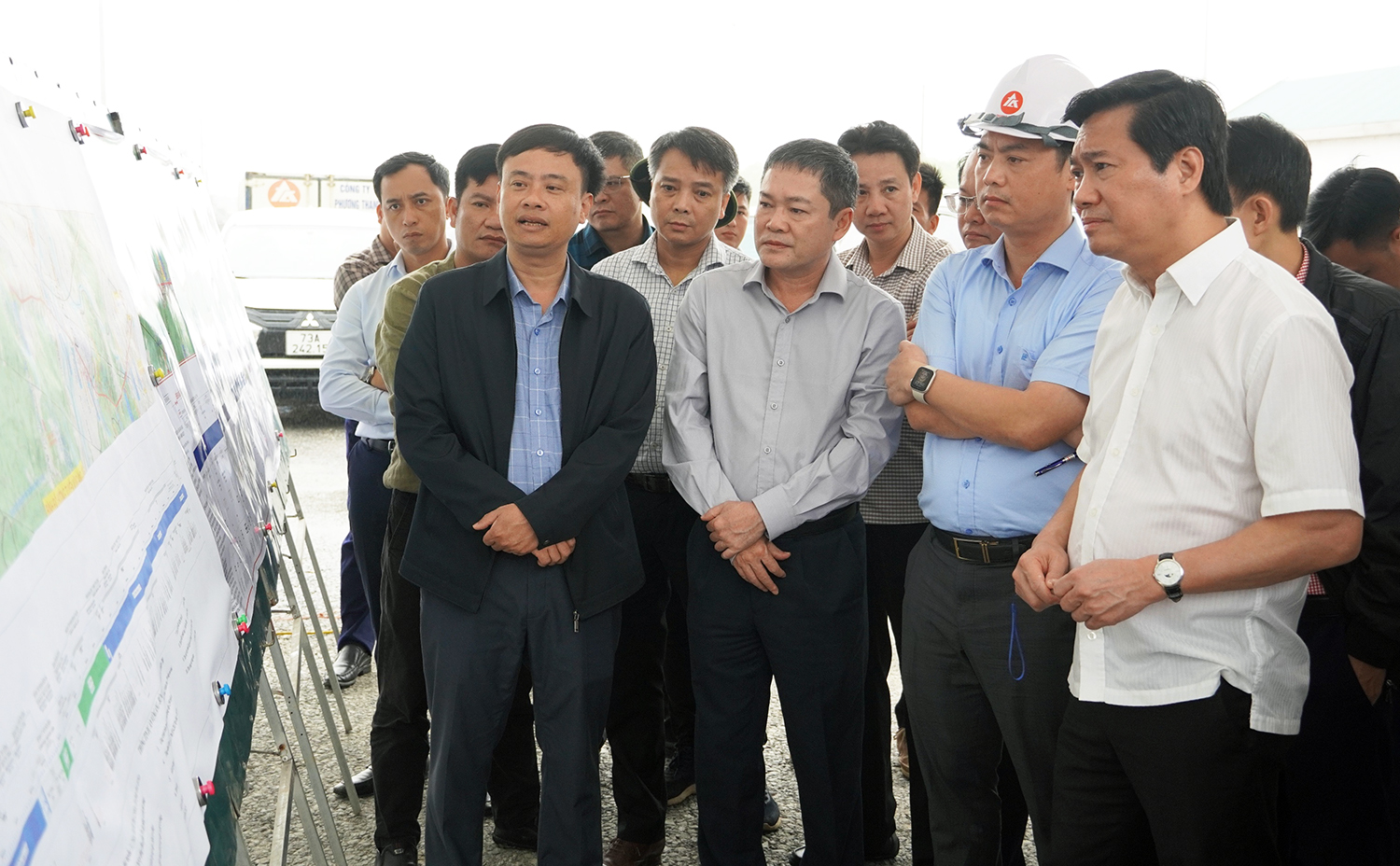 Đẩy nhanh tiến độ thực hiện dự án đường bộ cao tốc Bắc-Nam