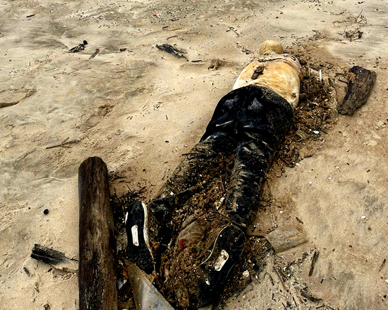 Phát hiện 1 thi thể trôi dạt vào bãi biển xã Bảo Ninh