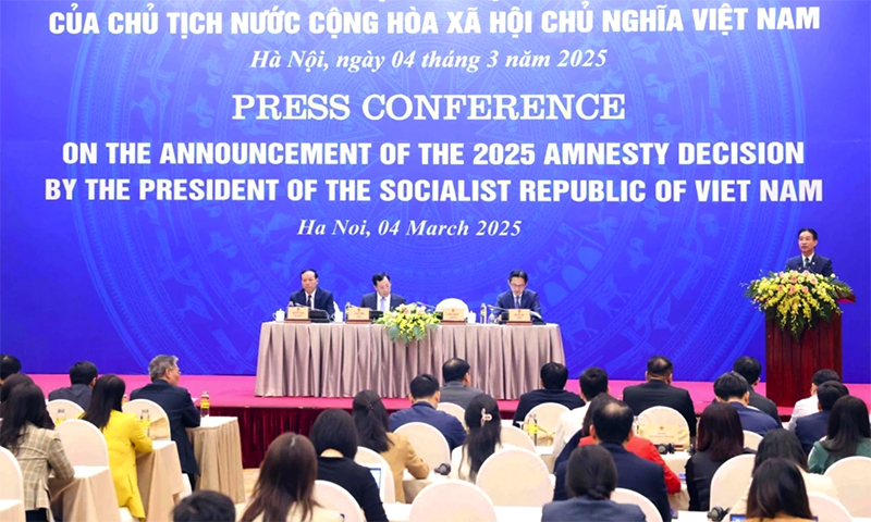 Quang cảnh buổi họp báo.