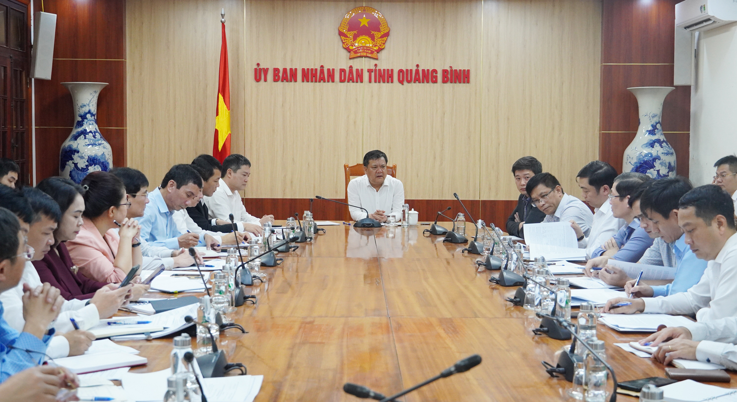 Đồng chí Chủ tịch UBND tỉnh Trần Phong chủ trì buổi làm việc với Sở Xây dựng.