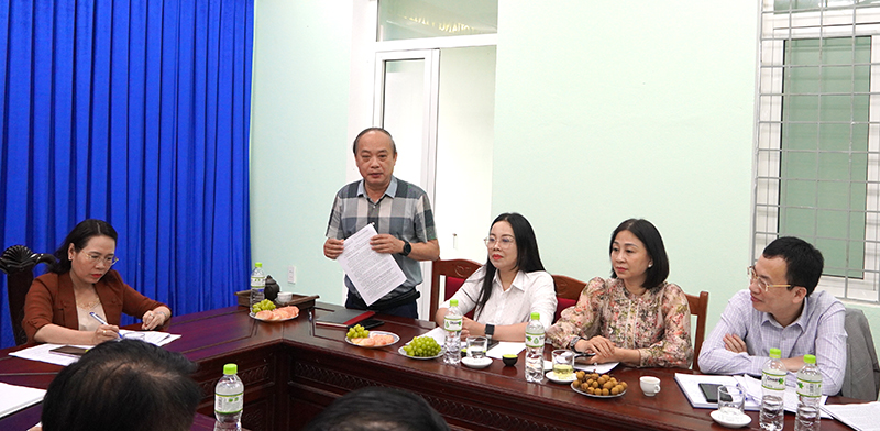 Đại diện đoàn công tác phát biểu tại buổi làm việc.